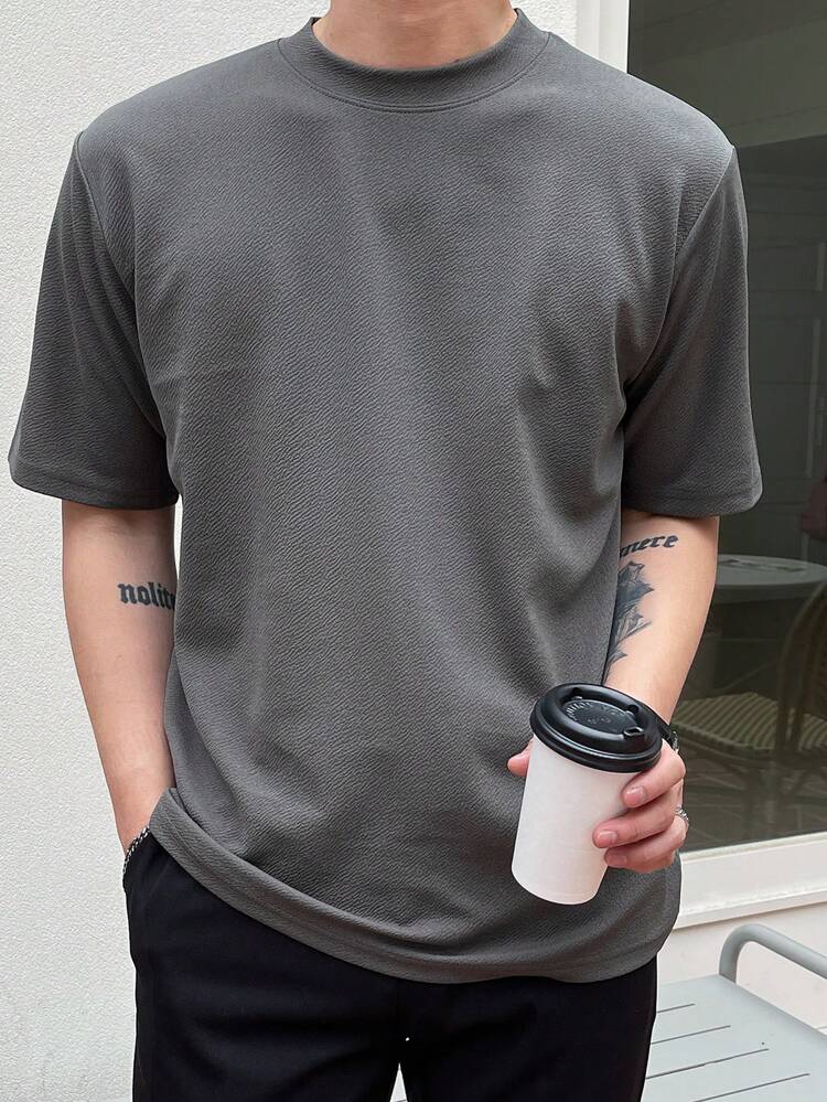 Men Solid Round Neck Tee Summer