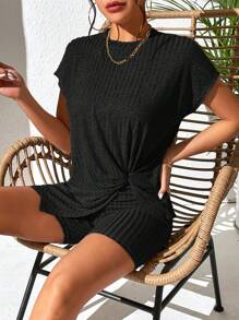 SHEIN Essnce 前扭結蝙蝠袖T恤和機車短褲 - 黑色 - 查看 5