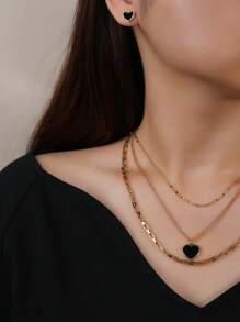 Ensemble de collier de pendentif à cœur noir superposé à multiples couches en acier inoxydable plaqué or 18k pour femmes, avec boucles d'oreilles, idéal pour l'anniversaire, la fête des mères, la Saint-Valentin, les rencontres, la fête dansante, les vacances de Bohême et la saison des mariages (3 pièces).