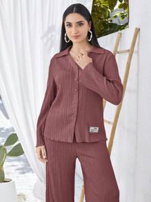 Mulvari Camisa con diseño de parche de letra de hombros caídos con pantalones - Rosa vieja - Ver 3
