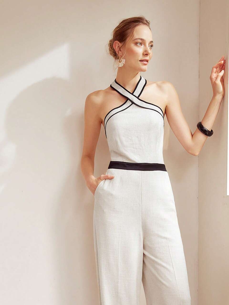 MOTF LINEN VISCOSE HALTER JUMPSUIT