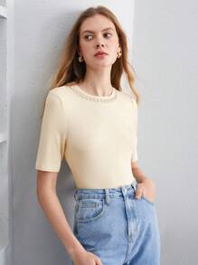 BizChic 珍珠釘珠羅紋針織T恤工作服 - 米色 - 查看 3