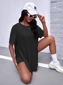 SHEIN Maternidad Shorts biker con camiseta unicolor bajo con abertura - Negro - Ver 1