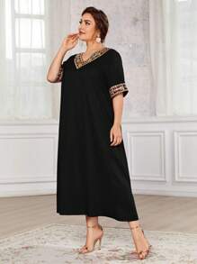 Al Najma Plus Contrast Sequin V Neck Dress For Summer - Black - View 5