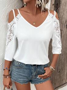 EMERY ROSE Contrast Lace Cold Shoulder Tee