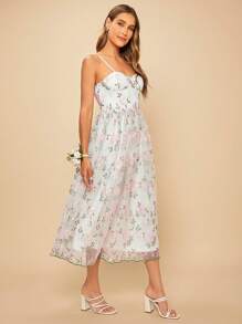 SHEIN Belle 花卉刺繡網紗覆蓋吊帶裙伴娘禮服 - 彩色 - 查看 6