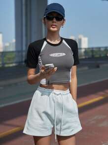 DAZY Letter Graphic Colourblock Raglan Sleeve Crop Tee - Multicolor - View 6