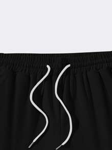 Manfinity EZcore Nam Quần short Với dây rút Eo Và In thư Đồ họa - màu đen - Xem 5