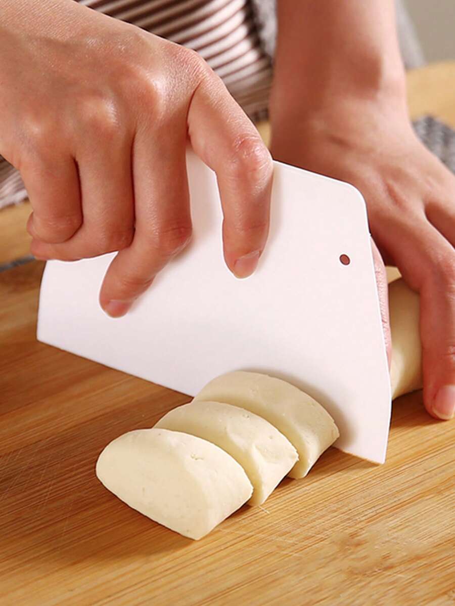 1pc Multifunctional Noodle Cutter - White - View 1