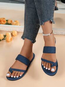 Sandali con cinturini incrociati sulla punta, effetto jeans, comodi e leggeri - Blu - Visualizzare 4