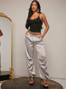 SHEIN BAE 素色3D貼花吊帶短上衣 - 黑色 - 查看 5