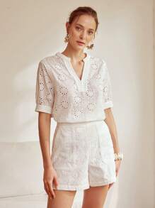 MOTF X Nour PREMIUM Áo cổ chữ V Schiffy - trắng - Xem 4