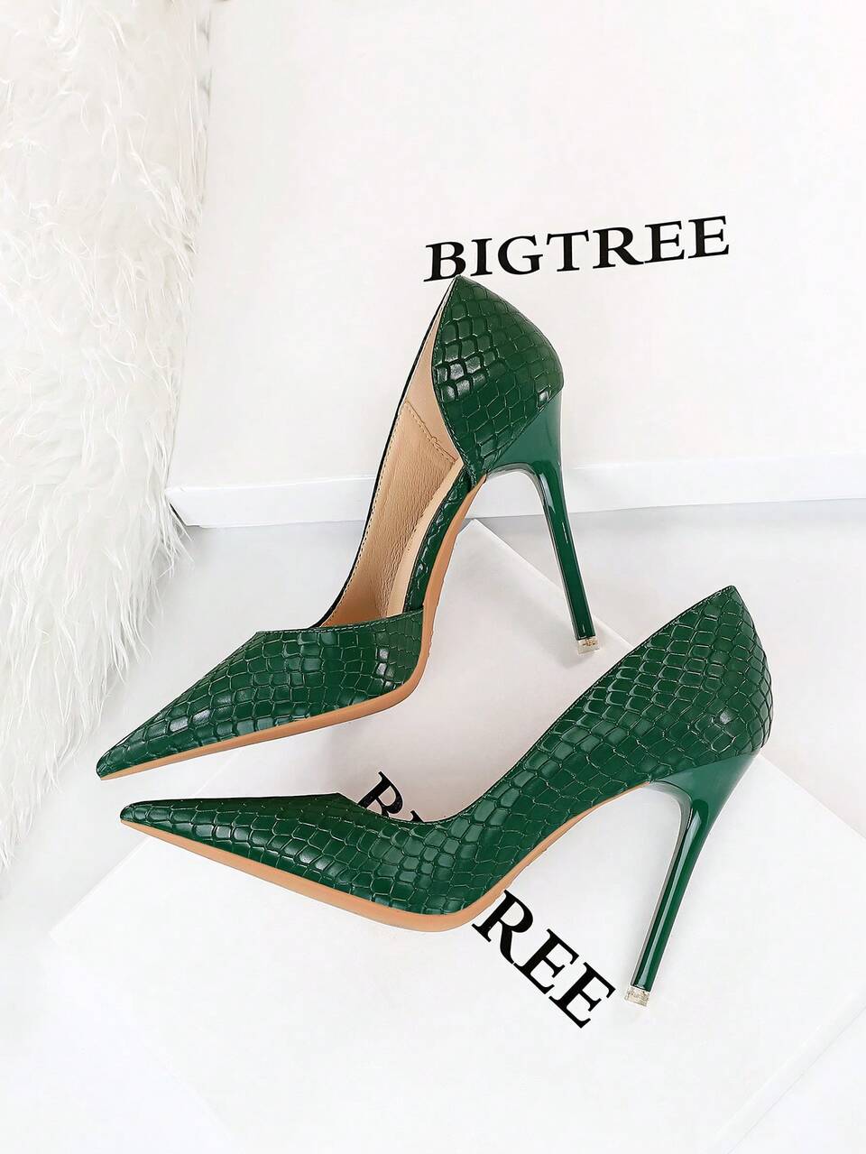 Fashion Green Pumps For Women, Crocodile Embossed Point Toe Stiletto Heeled Court Pumps, Elegant,Pointed Heels