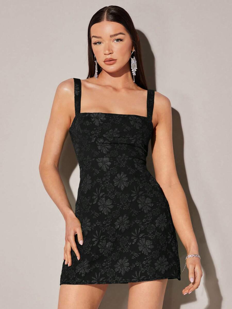 Vestido Floral Negro