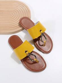 時尚黃色涼鞋適用於女士金屬裝飾T字帶涼鞋 - 黃色 - 查看 4