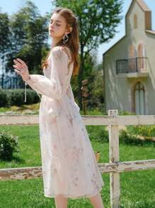 Vestido de manga farol con estampado floral