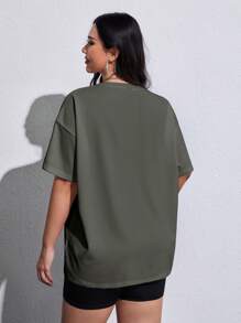 SHEIN EZwear 大碼字母貼布落肩T恤 - 軍綠色 - 查看 2