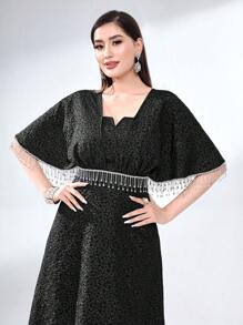 Modelyn 缺口領流蘇邊連衣裙 - 黑色 - 查看 5