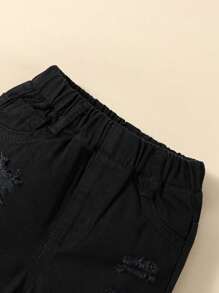 SHEIN Baby Boy Solid Color Frayed Denim Shorts With Distressed Details - Black - View 4