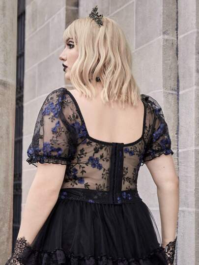 Goth Top con bordado floral de malla