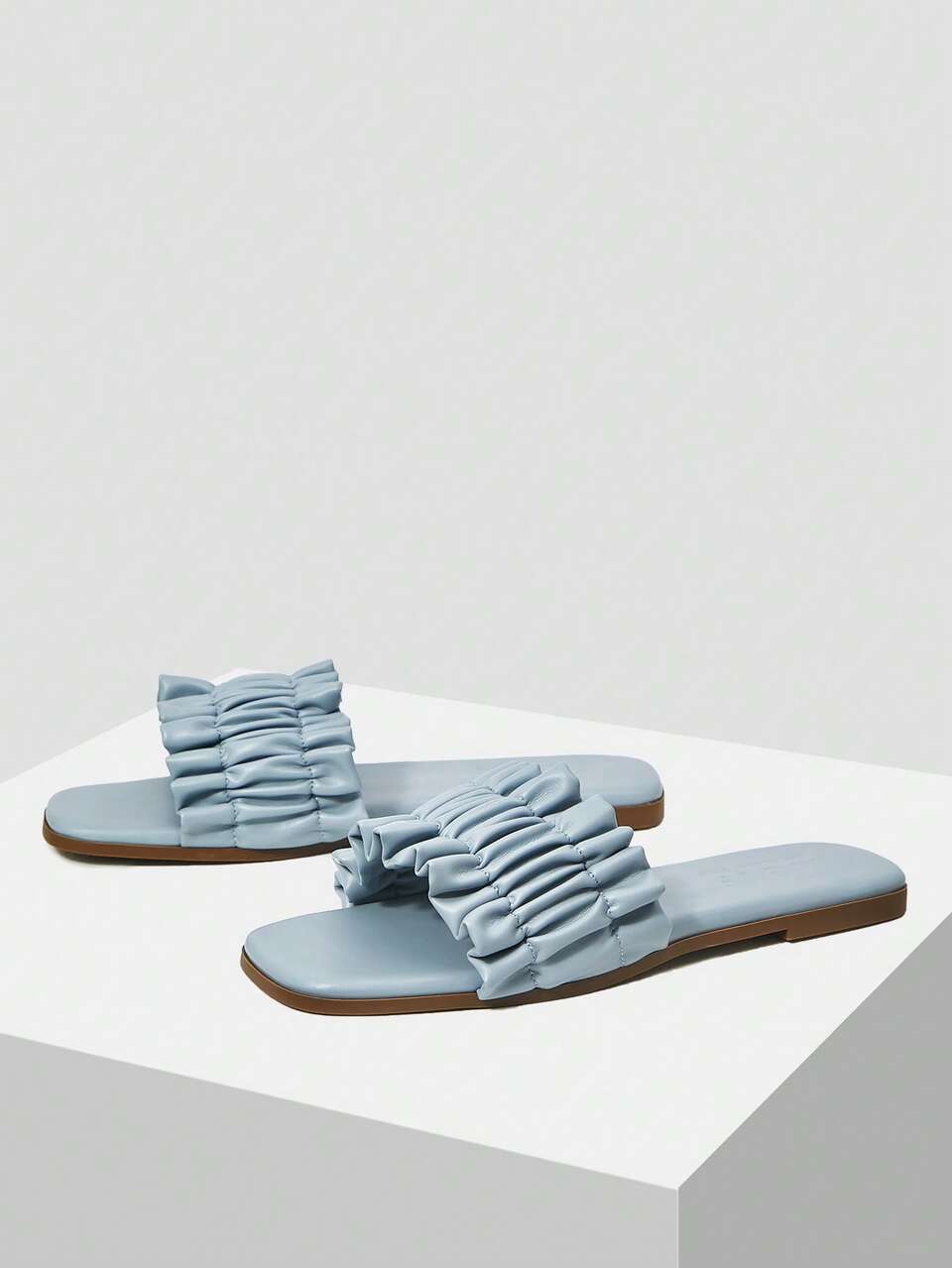MOTF RUFFLE SANDAL SLIDES