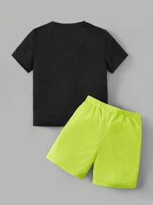 SHEIN 小男童標語和人像圖案上衣和補丁貼短褲套裝 - 彩色 - 查看 2