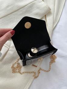 迷你翻蓋方包鉚釘裝飾鏈條帶