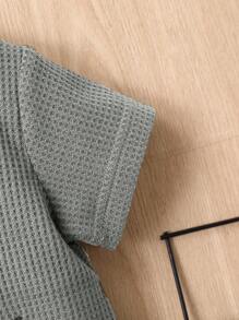 SHEIN Baby Boy Summer Cartoon Dinosaur Print Round Neck Short Sleeve T-Shirt And Shorts Casual 2 Pieces Set - Light Grey - View 4