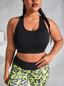 Yoga Basic Plus Solid Criss Cross Back Sports Bra - Black - View 1