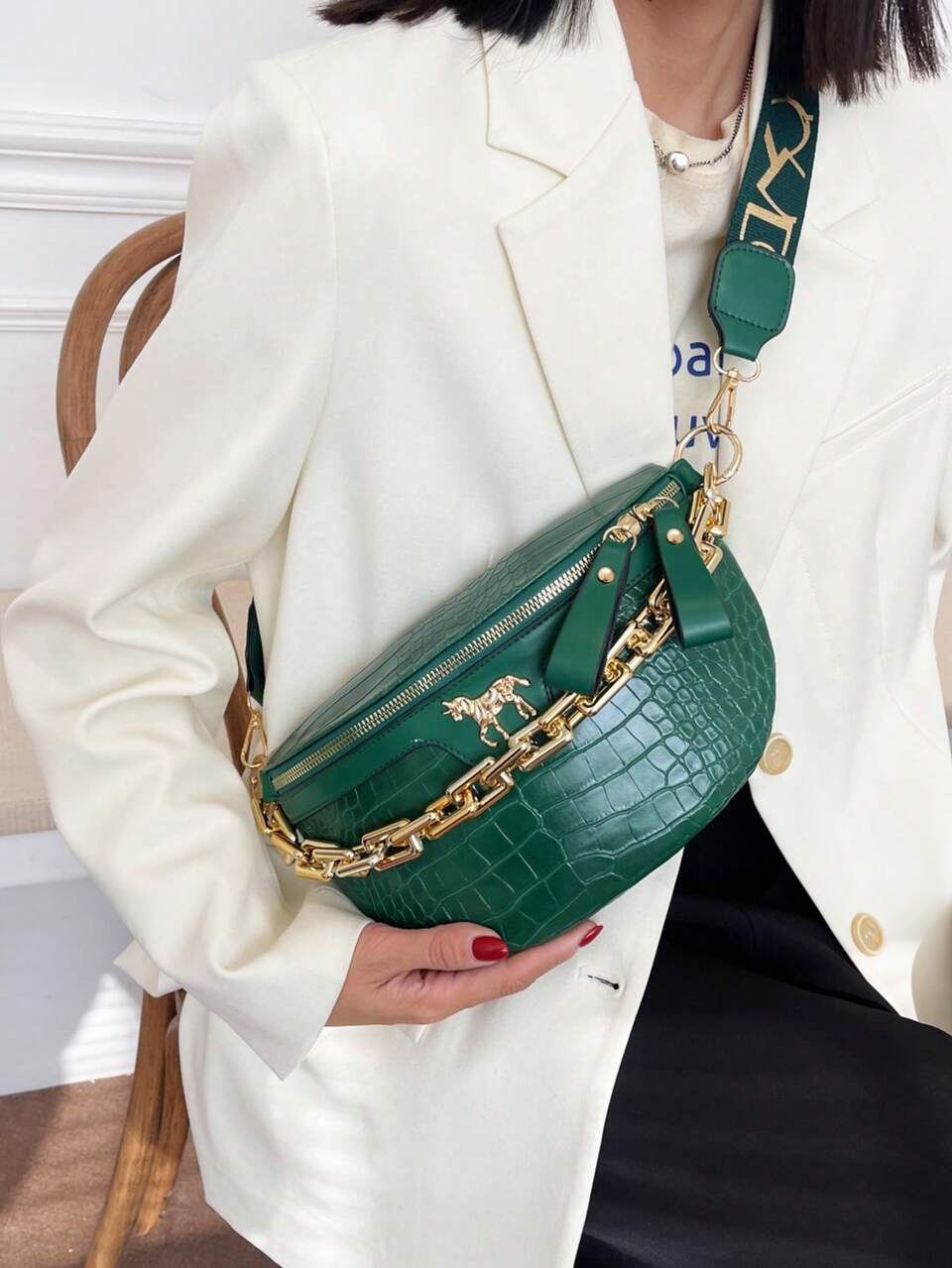 Medium Waist Bag Crocodile Embossed With Coin Purse, Fashion Chain Decor Fanny Pack Zipper Adjustable Strap Belt Bag For Travel & Sports, Stylish Artificial Leather Chest Bag, Shoulder Bags Retro Classic Tote Bag With Zipper For Women, Western Purse For Women, Bohemia Style Bag For Women