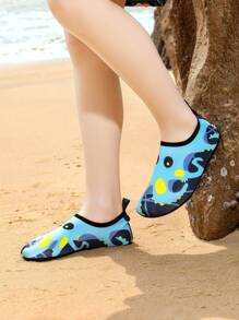 Kids Breathable Cartoon Graphic Aqua Socks - Multicolor - View 2
