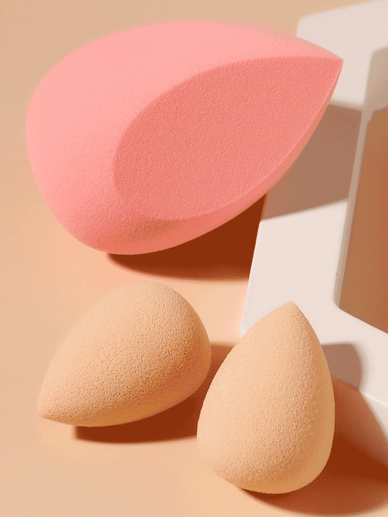 Dry & Wet Use Makeup Egg Set, 3pcs Soft To Touch Makeup Sponge Suitable For All Skin Type