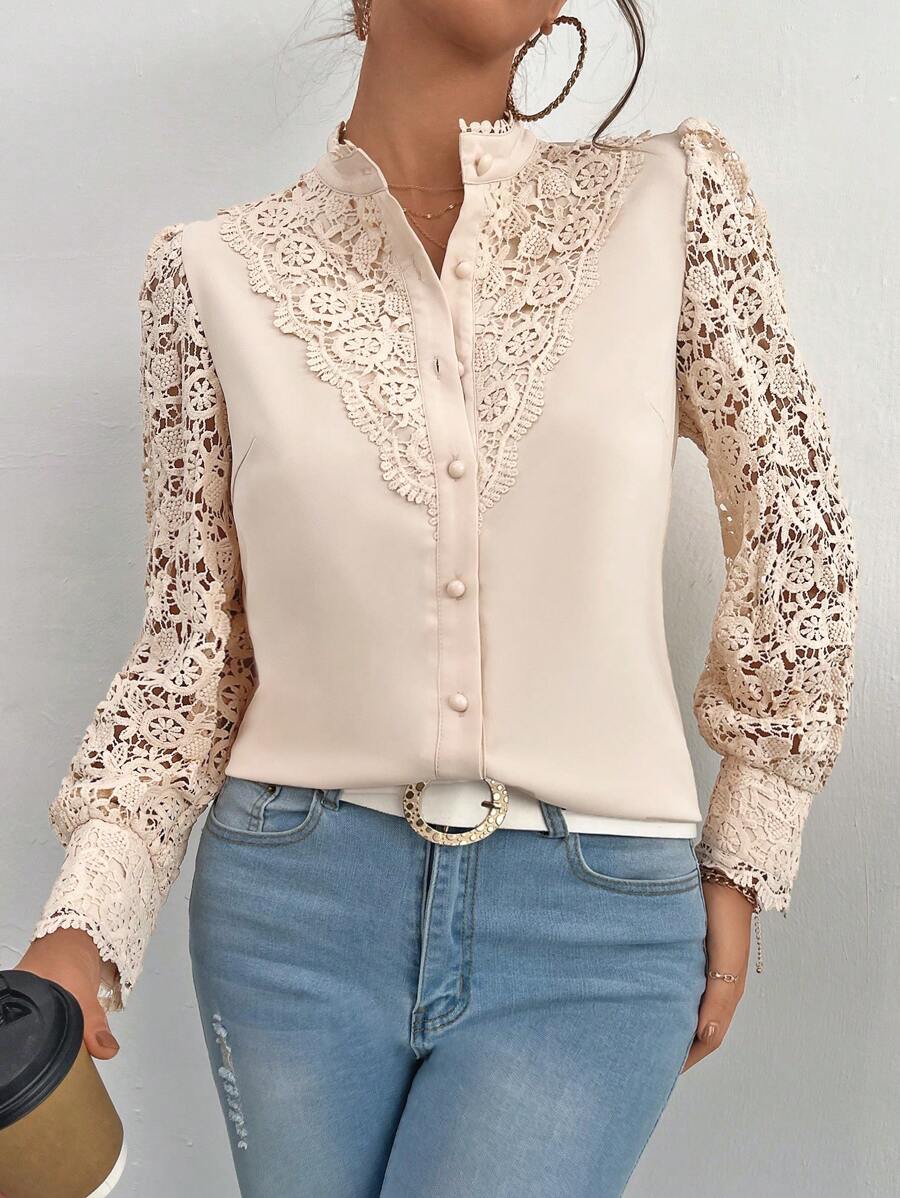 SHEIN Privé 水溶蕾絲拼接前紐扣襯衫 - 卡其色 - 查看 1