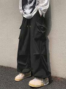 Manfinity EMRG Men Flap Pocket Side Drawstring Hem Cargo Trousers - Black - View 1