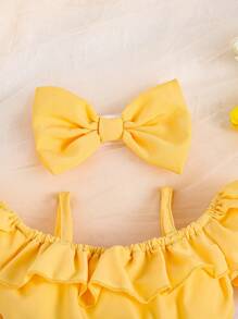 Baby Girl Cold Shoulder Ruffle Trim Top & Bow Embroidery Denim Shorts & Headband Set - Multicolor - View 3