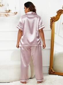 Conjunto de pijama con estampado de corazón ribete en contraste de satén