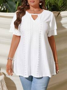 SHEIN LUNE 大碼鎖眼領蝴蝶袖網眼刺繡T恤 - 白色 - 查看 3