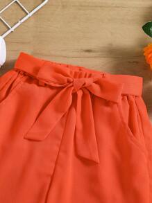 SHEIN 女孩素色斜口袋直筒短褲 - 橘色 - 查看 3