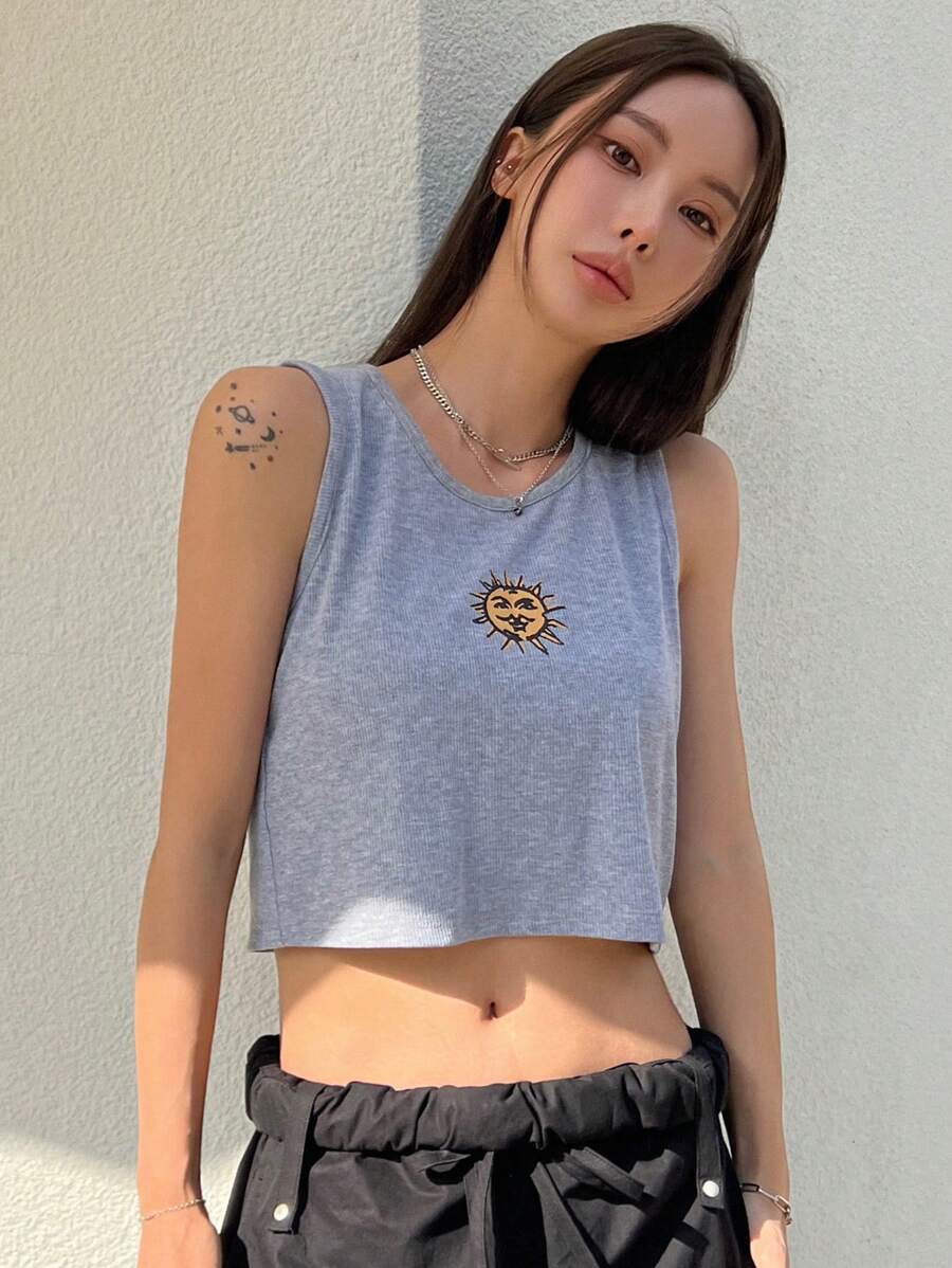 DAZY 太陽印花短款背心 - 灰色 - 查看 1