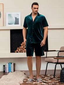 Extended Sizes Men Solid Button Front Lapel Neck Shirt & Shorts PJ Set - Green - View 3