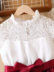 SHEIN 休閒撞色女童連衣裙蕾絲拼接 - 紅白色 - 查看 7