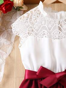 SHEIN 休閒撞色女童連衣裙蕾絲拼接 - 紅白色 - 查看 4