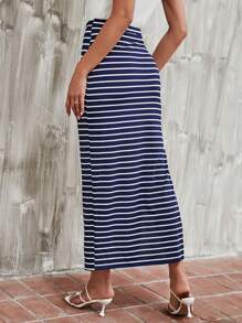 SHEIN Essnce 條紋圖案開衩短裙 - 藍白色 - 查看 2