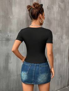 Camiseta corta con diseño de strass estilo estrella callejera - Negro - Ver 2