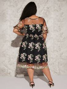 SHEIN CURVE+ Plus Floral Embroidery Mesh Overlay Dress - Multicolor - View 2