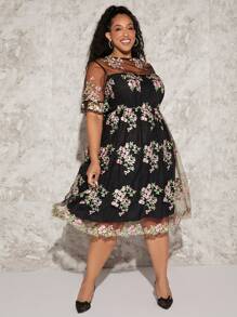 SHEIN CURVE+ Plus Floral Embroidery Mesh Overlay Dress - Multicolor - View 6