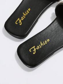 女士时尚跨境大码珍珠设计平底沙滩拖鞋，2024新款夏季百搭休闲平底凉鞋，防滑露趾沙滩度假休闲散步拖鞋 - 黑色 - 查看 5