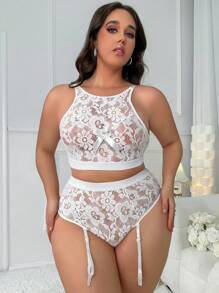 Plus Floral Lace Garter Lingerie Set - White - View 1