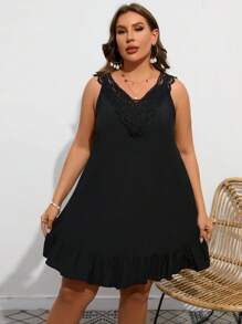 SHEIN VCAY Plus Contrast Guipure Lace Ruffle Hem Cover Up Dress - Black - View 4