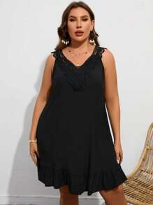 SHEIN VCAY Plus Contrast Guipure Lace Ruffle Hem Cover Up Dress - Black - View 6